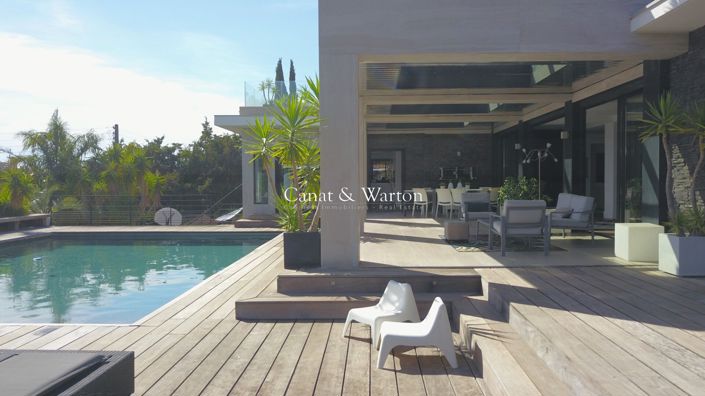 Image No.7-5 Bed House for sale