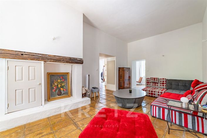 Image No.8-9 Bed House for sale