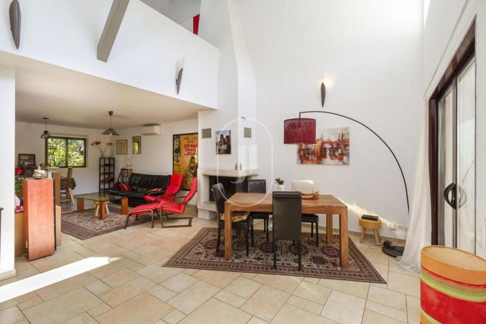 Image No.2-3 Bed House for sale