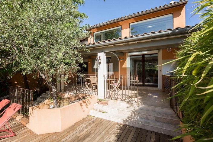 Image No.2-3 Bed House for sale