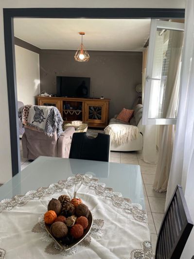 Image No.8-3 Bed House for sale