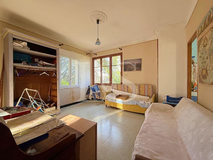 Image No.12-4 Bed House for sale