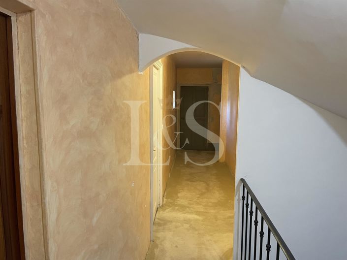 Image No.11-4 Bed House for sale