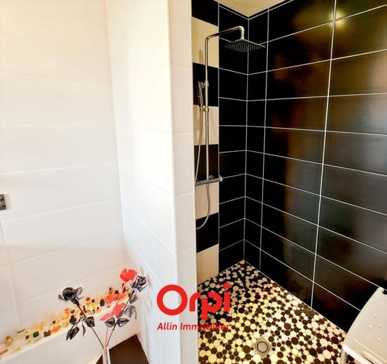 Image No.15-2 Bed House for sale