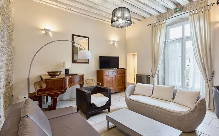 Image No.11-Propriété de 8 chambres à vendre à Château-Chalon