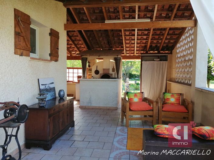 Image No.17-3 Bed House for sale