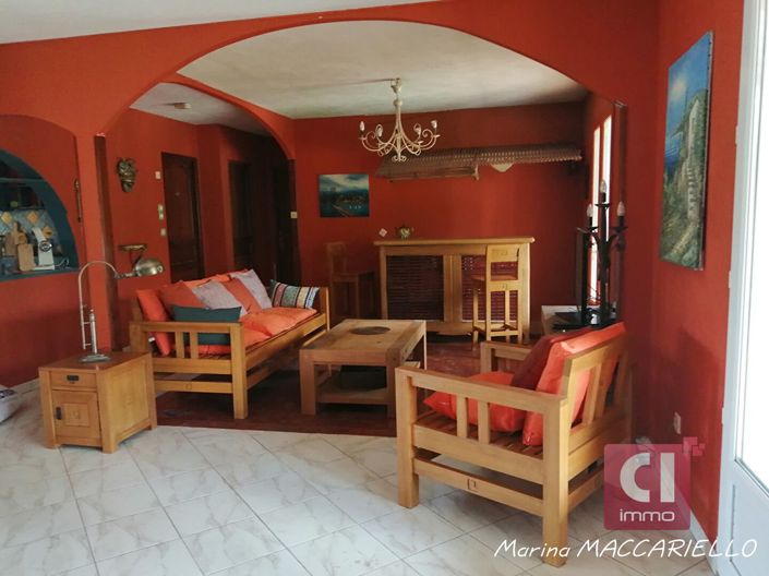 Image No.7-3 Bed House for sale