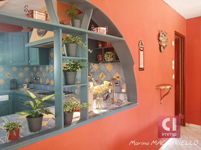 Image No.9-3 Bed House for sale