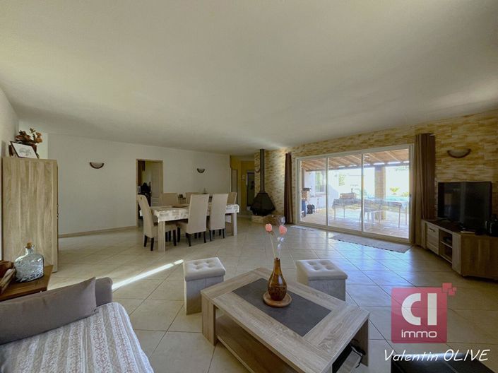 Image No.2-Maison de 4 chambres à vendre à Néoules