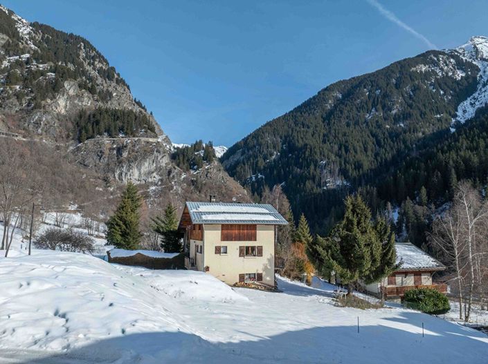 Image No.12-2 Bed House for sale