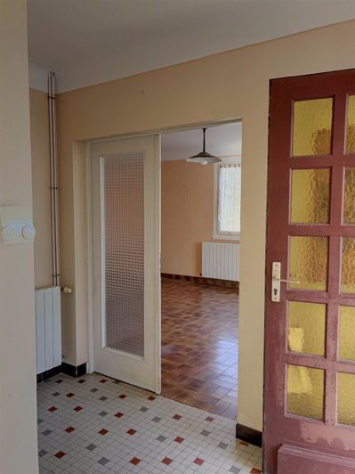 Image No.3-3 Bed House for sale