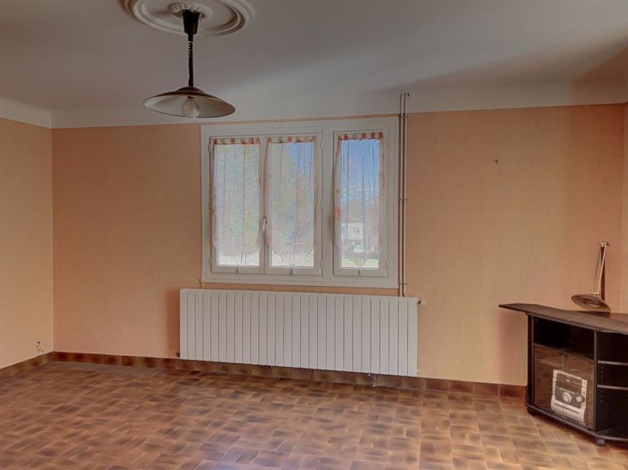 Image No.6-3 Bed House for sale