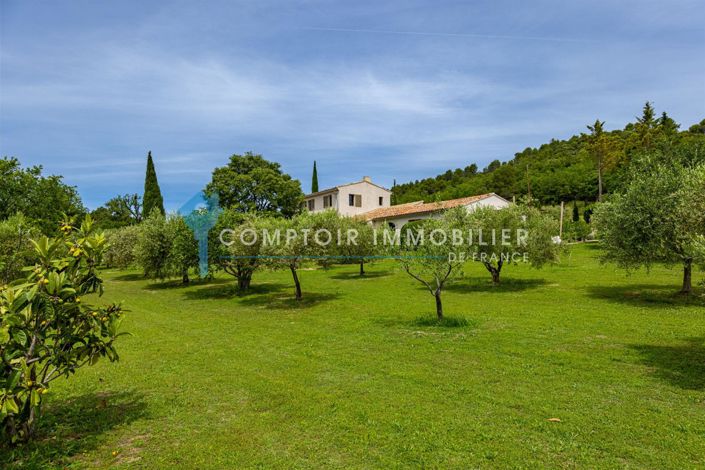 Image No.10-6 Bed House for sale