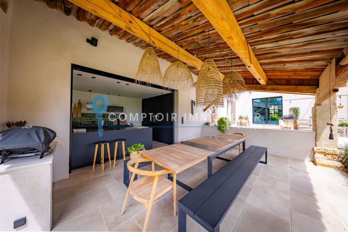 Image No.6-6 Bed House for sale