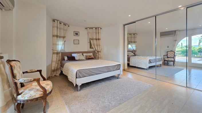 Image No.14-Maison de 4 chambres à vendre à Saint-Raphael