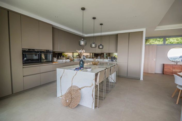 Image No.10-5 Bed House for sale