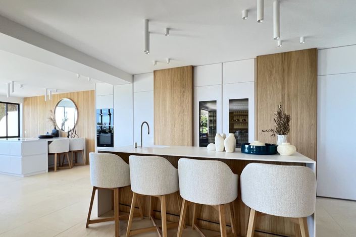 Image No.10-5 Bed House for sale