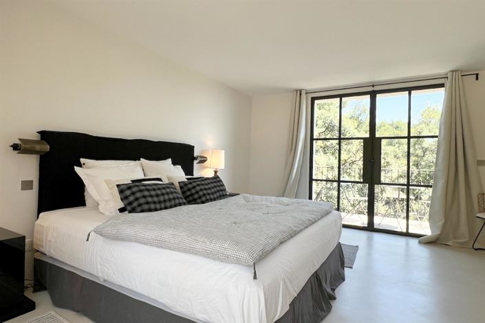 Image No.20-5 Bed House for sale