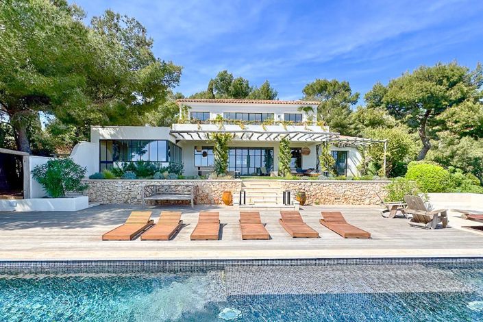 Image No.3-5 Bed House for sale