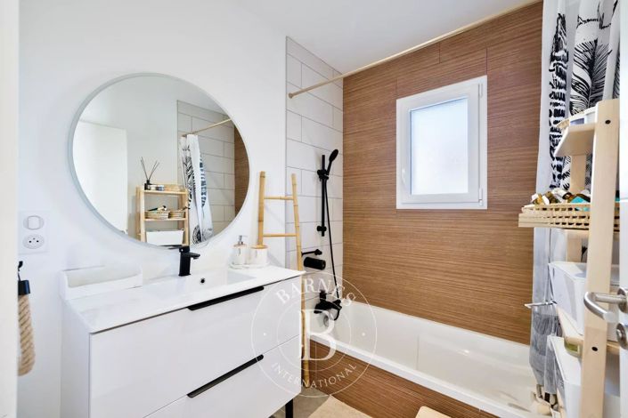Image No.9-3 Bed House for sale