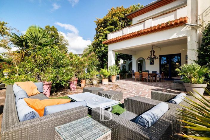 Image No.2-4 Bed Apartment for sale