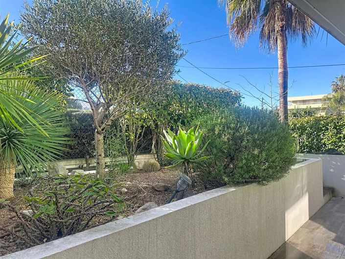 Image No.12-1 Bed Apartment for sale