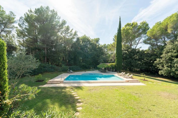 Image No.3-6 Bed House for sale