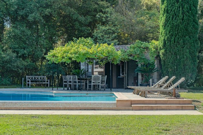 Image No.6-6 Bed House for sale