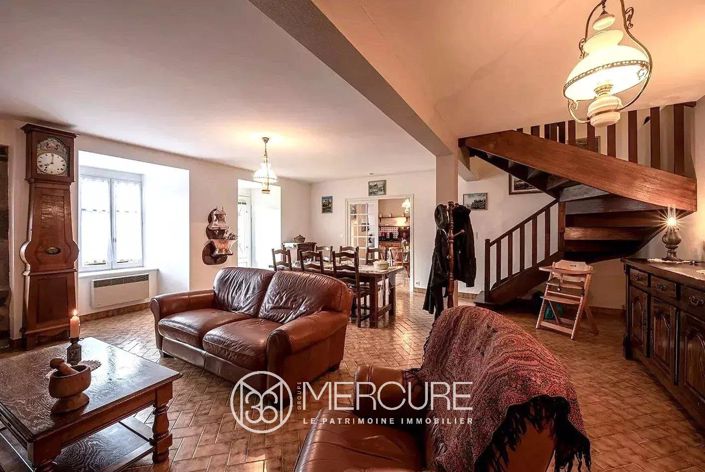 Image No.5-5 Bed House for sale