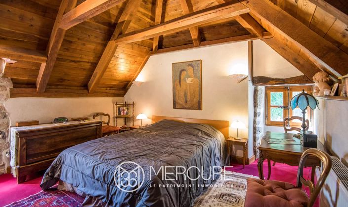 Image No.8-6 Bed House for sale