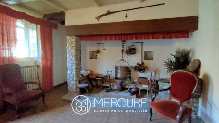 Image No.10-12 Bed House for sale