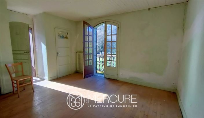 Image No.12-12 Bed House for sale