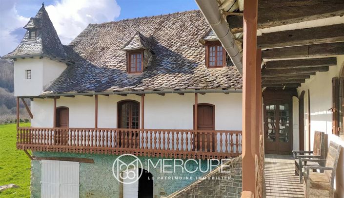 Image No.5-12 Bed House for sale