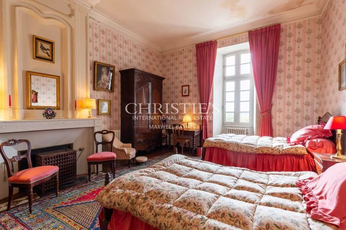 Image No.16-9 Bed House for sale