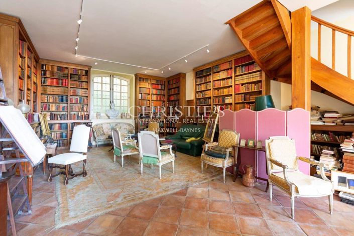 Image No.29-9 Bed House for sale