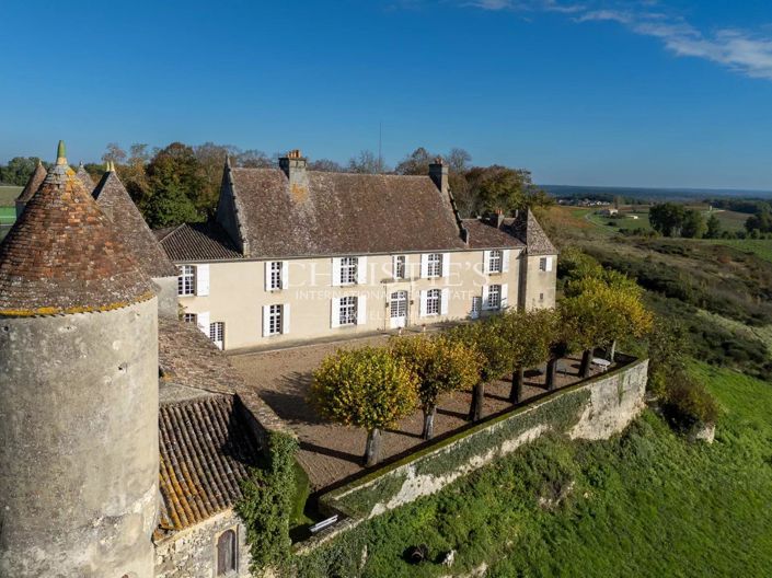 Image No.3-9 Bed House for sale