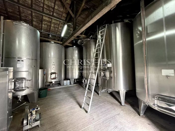 Image No.5-2 Bed House for sale