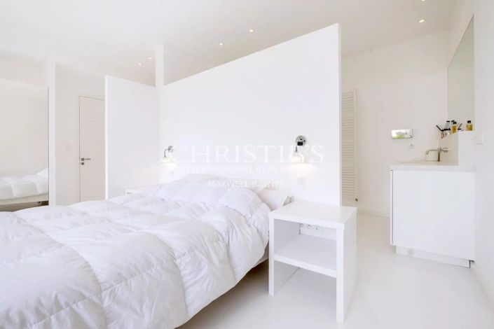 Image No.11-6 Bed House for sale