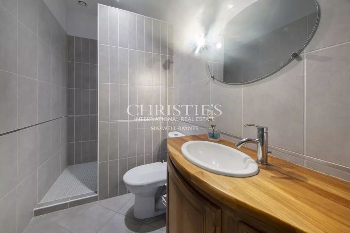 Image No.16-House for sale