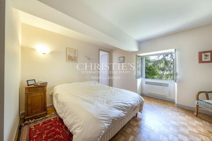 Image No.21-House for sale