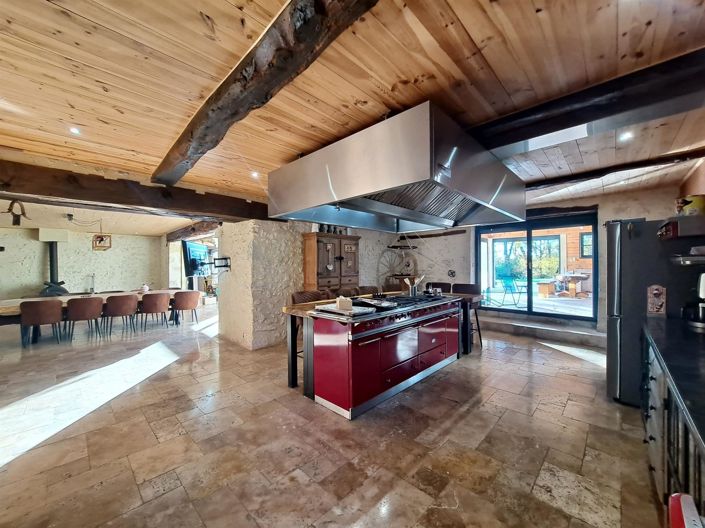 Image No.8-Propriété de 5 chambres à vendre à Condom