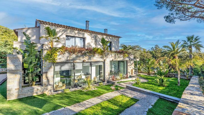 Image No.16-5 Bed House for sale