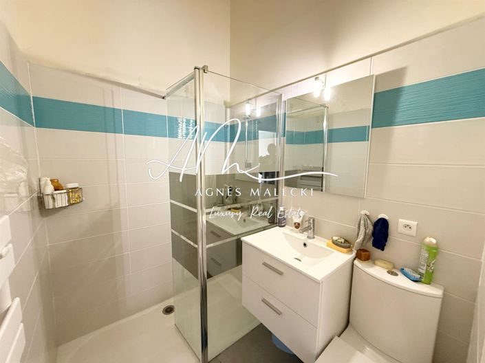 Image No.9-2 Bed House for sale