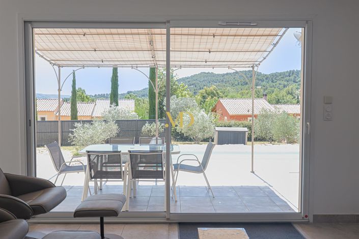 Image No.8-3 Bed House for sale