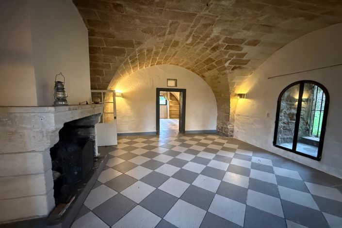 Image No.2-Maison de 4 chambres à vendre à Uzès