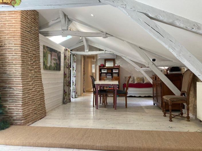 Image No.22-11 Bed House for sale