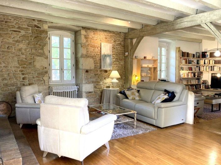 Image No.23-11 Bed House for sale