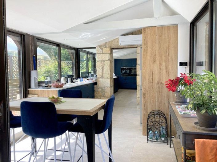 Image No.9-11 Bed House for sale