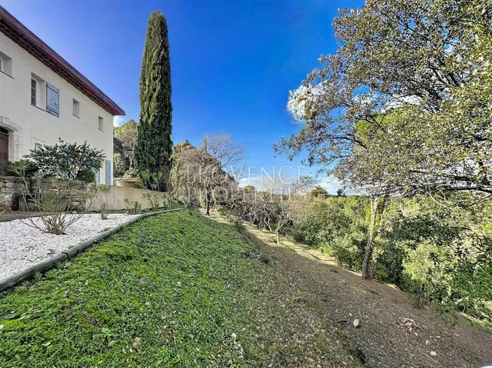 Image No.12-4 Bed House for sale