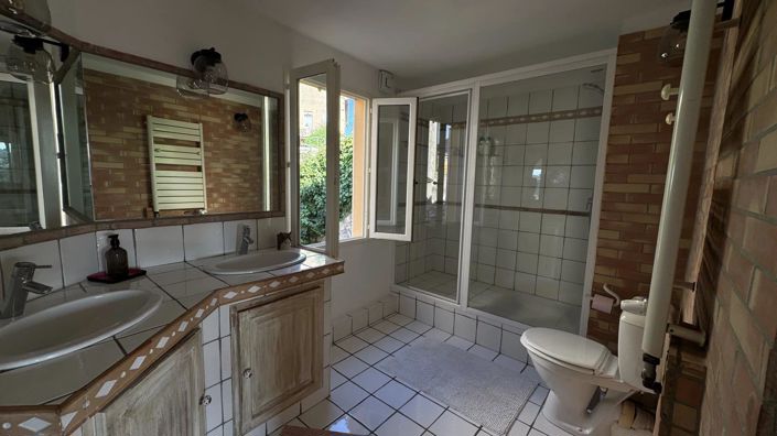 Image No.27-House for sale